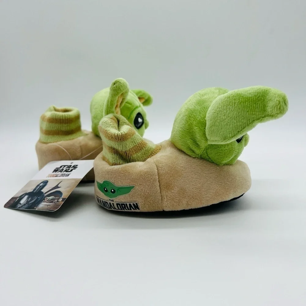 DISNEY BABY YODA The Mandalorian HOUSE SHOES SIZE 3-4 NWT